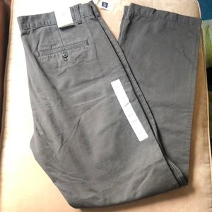 NWT Men’s Gap Khakis 34 x 32